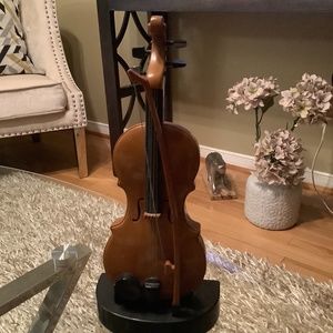 Toy Violin that plays Classical Music